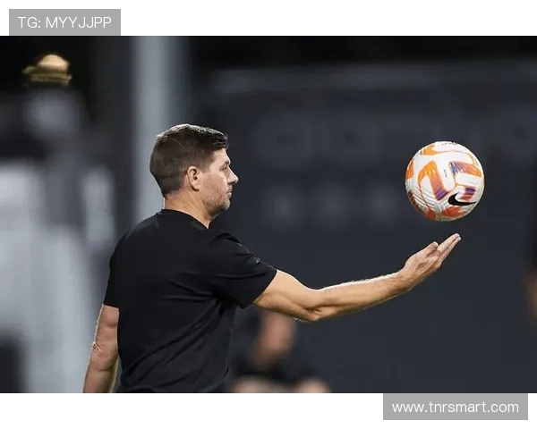 足球明星杰拉德的国籍背景及他在国际足坛的影响力解析