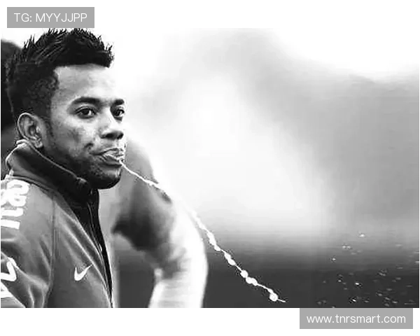 足球明星赛场呕吐事件引热议：身体状况成焦点引发球迷关注