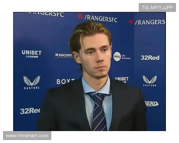 足球球星小时候的颜值大揭秘这些足球天才少年曾是校园颜值担当